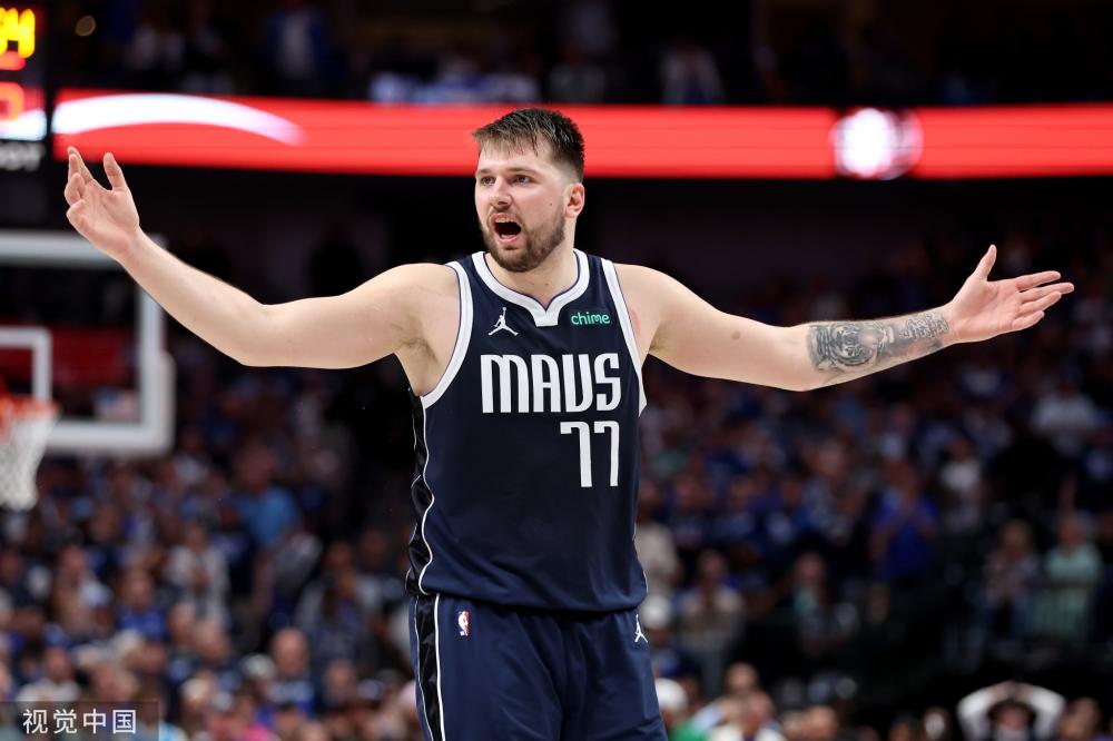 郑钦文在比 郑钦文在比