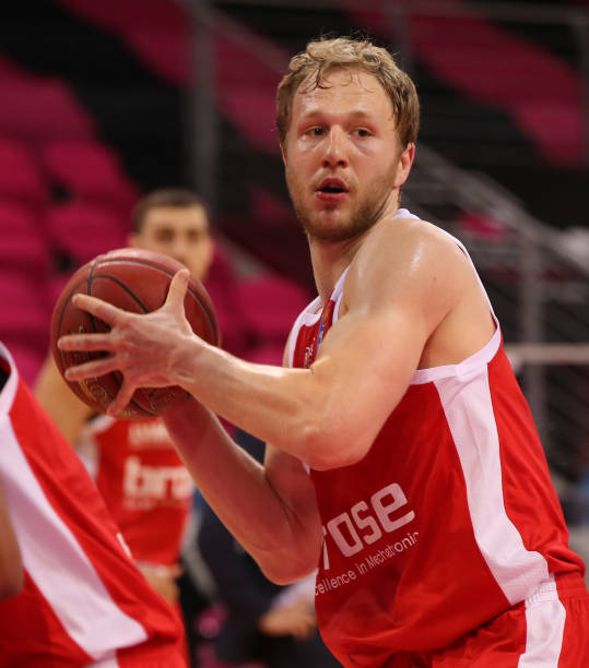 展现出色的 展现出色的